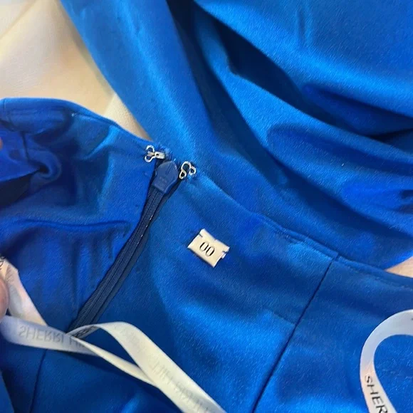 Sherri Hill 2 piece prom dress. Size 00 - Picture 11 of 12